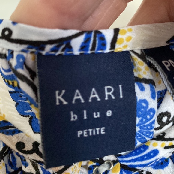 KAARI Blue Sleeveless Top PM Floral Pattern Ruffled Sleeves 100% Polyester - Picture 3 of 8